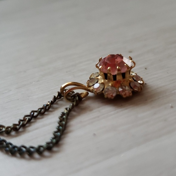 Fashion necklace Austrian crystal flower pendant in real gold setting - Picture 3 of 4